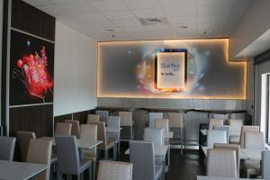 plafond-tendu-mural-imprimee-contour-eclaire