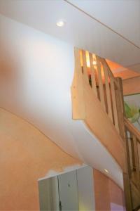 habillage-escalier-laque-blanc
