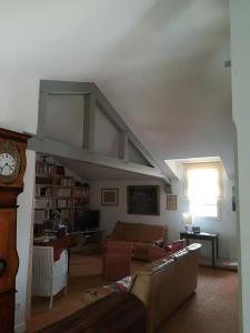 Plafond-tendu-froid-sous-rampant